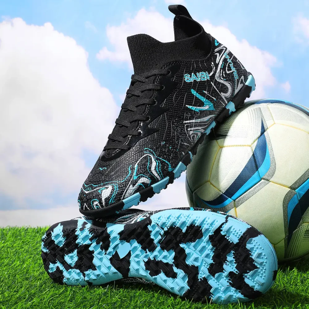 Soccer cleats - Image 3
